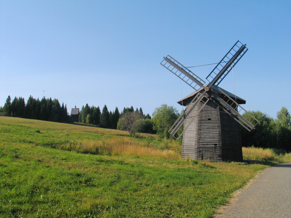 when was the first windmill built